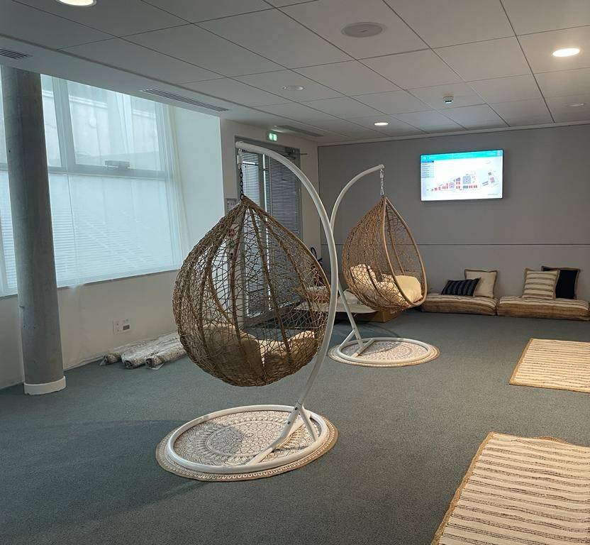Fauteuil suspendu à louer pour soirée d'entreprise en île de France