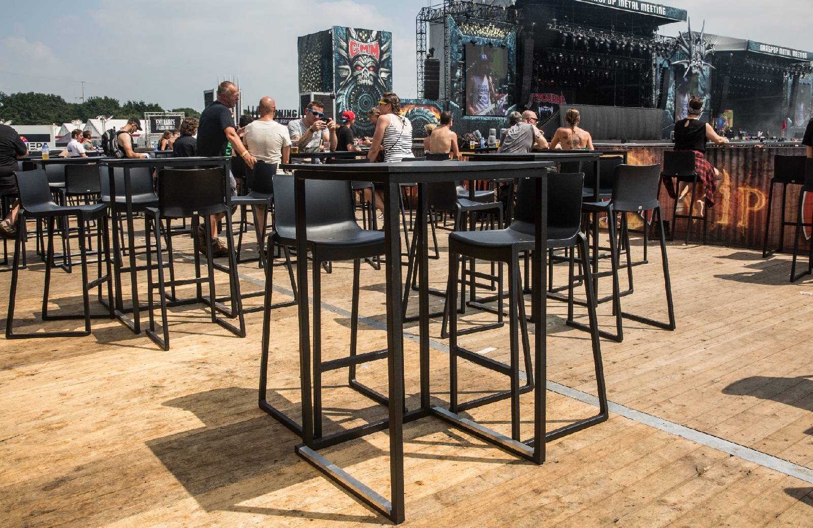 Louer des tables et des chaises pour réception dans les Yvelines 78