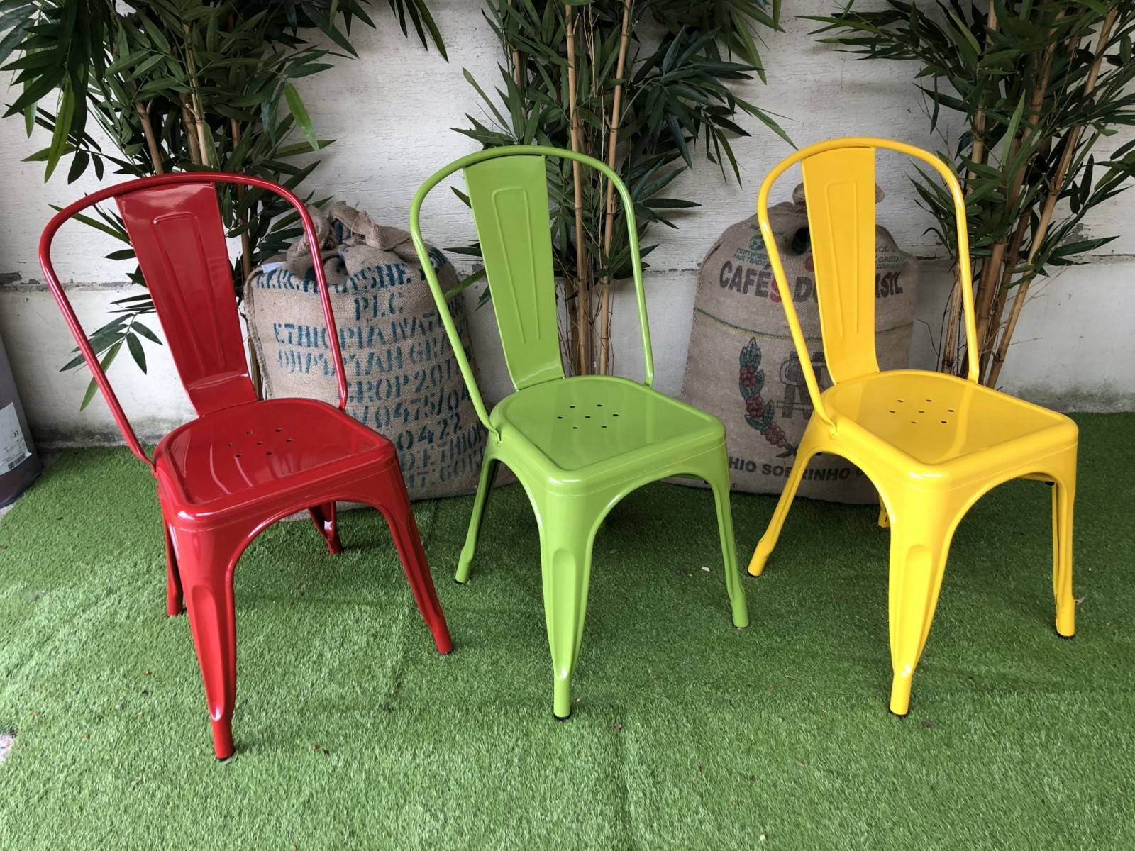 Location de chaise Tolix Jaune