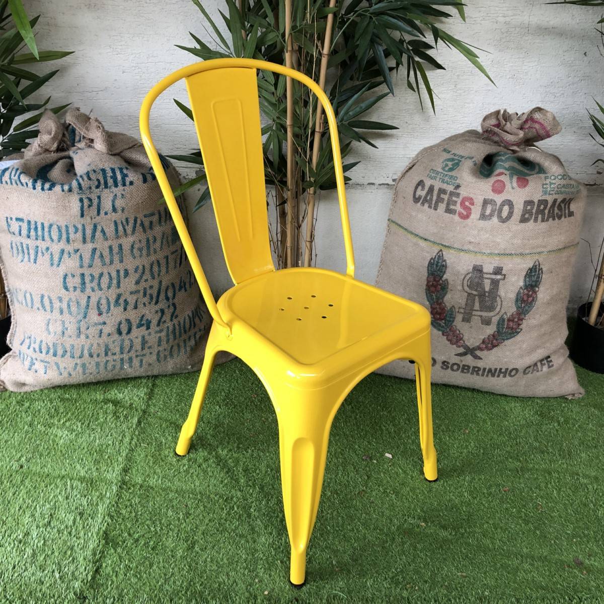 Location de chaise Tolix Jaune