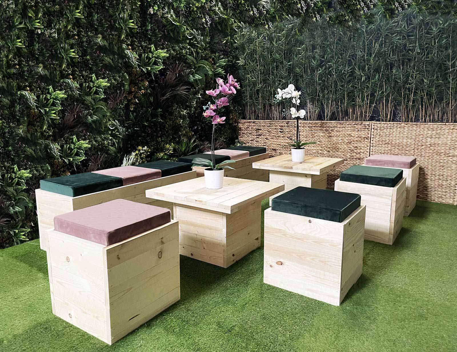 Table basse en bois éco responsable à louer pour soirée privée à Paris 75
