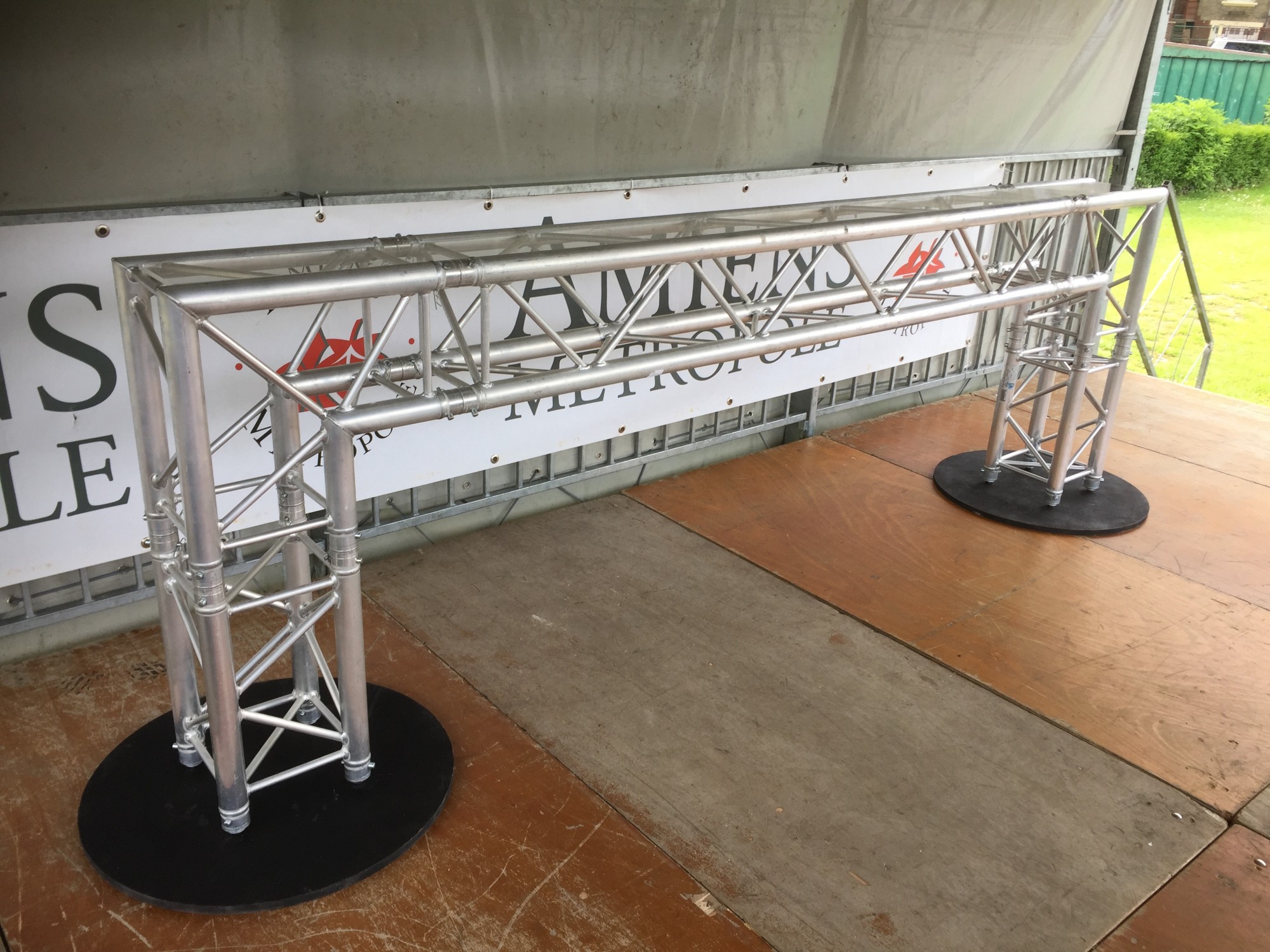 Location de Bar structure alu en Ile de France