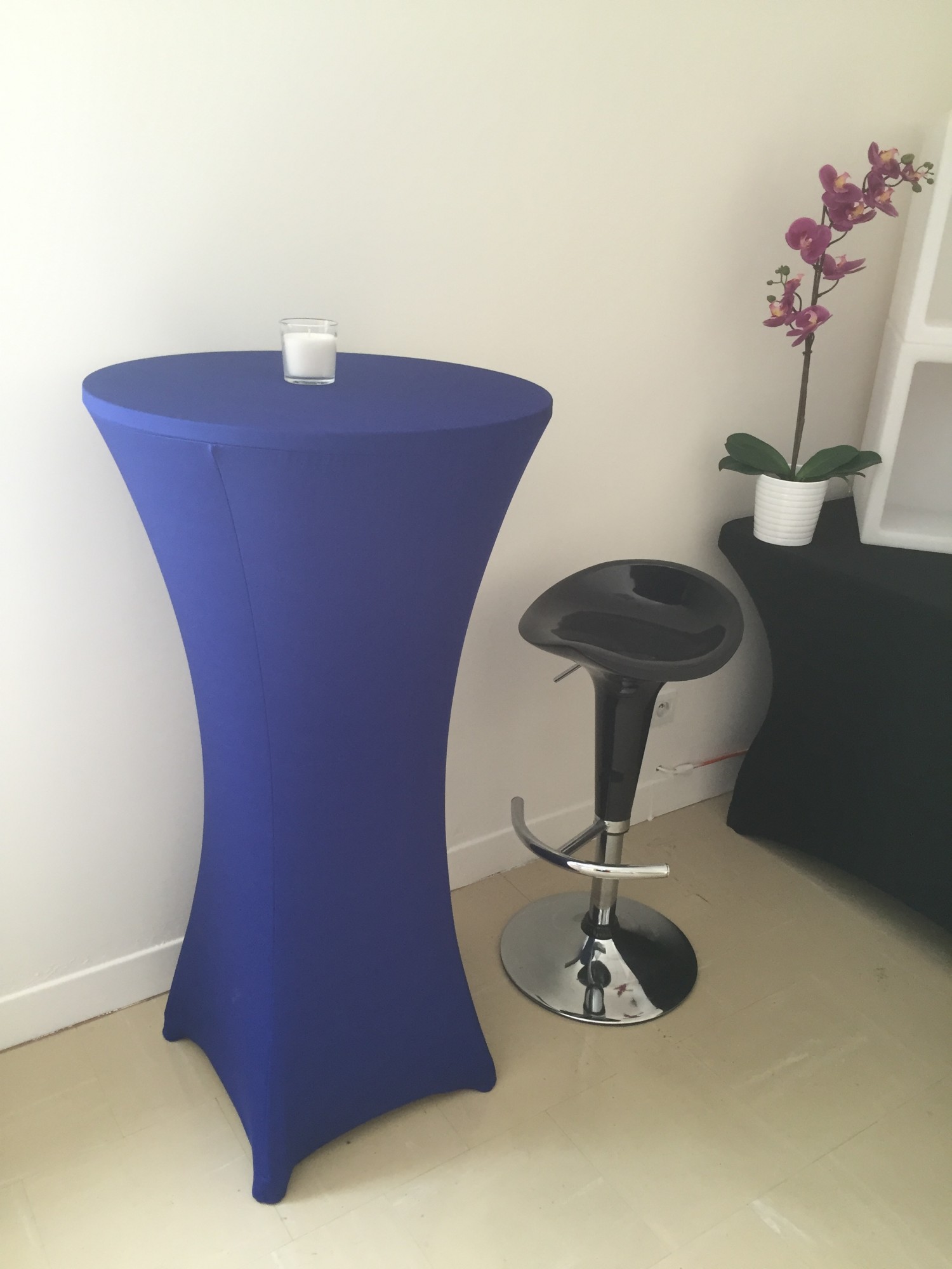 Location de table haute lycra bleu en Ile de France