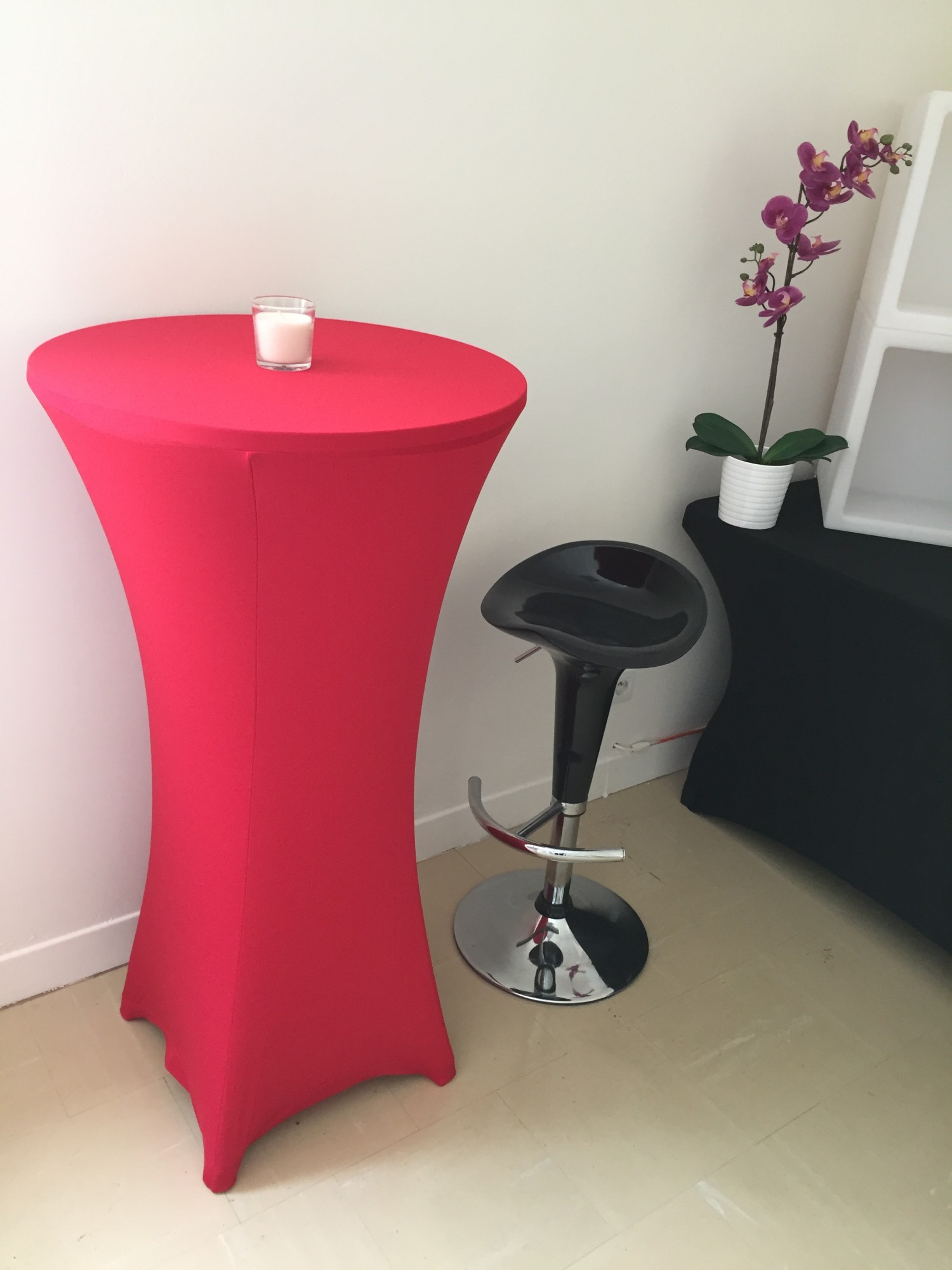 Location de mange debout rouge en Ile de France