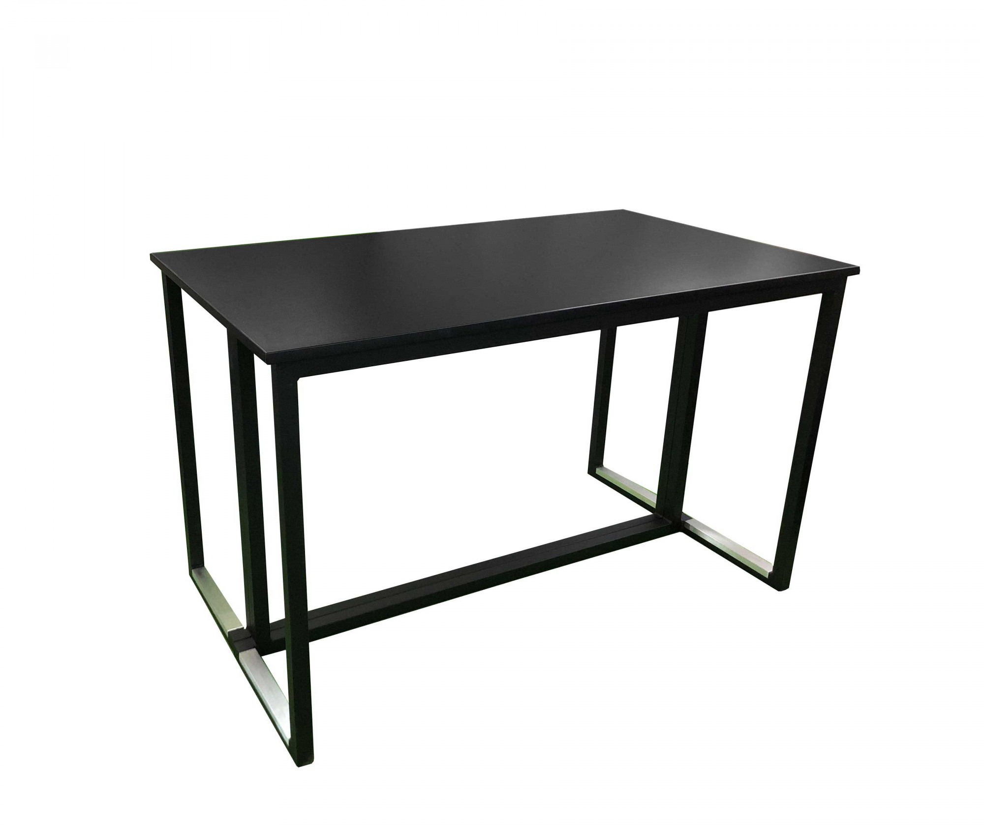 Table de réception noire à louer pour repas en île de France