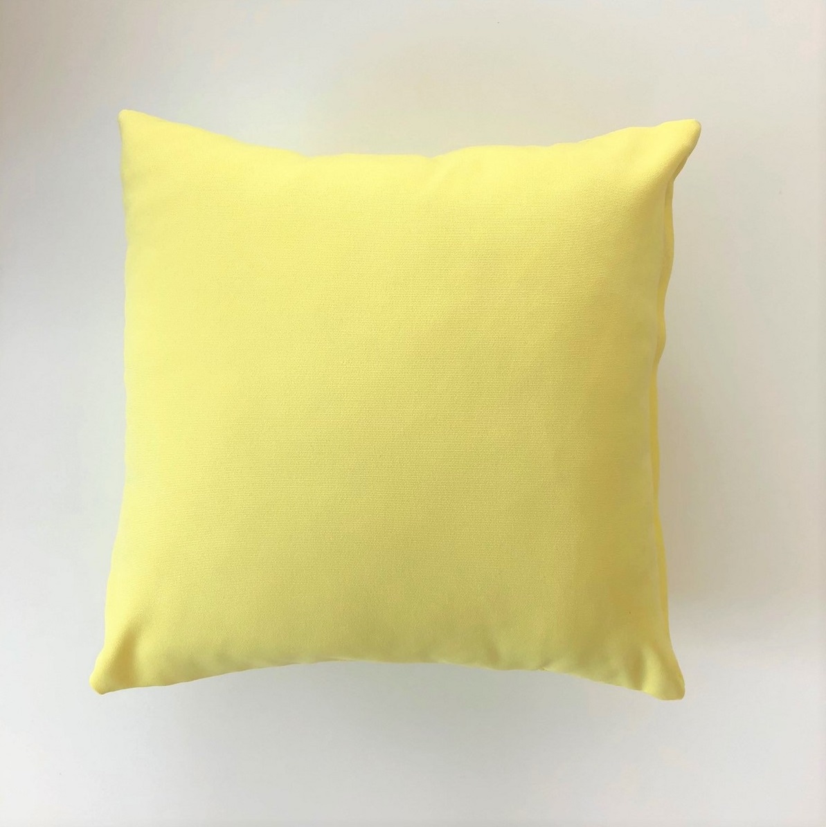 Location de coussin Jaune à Paris