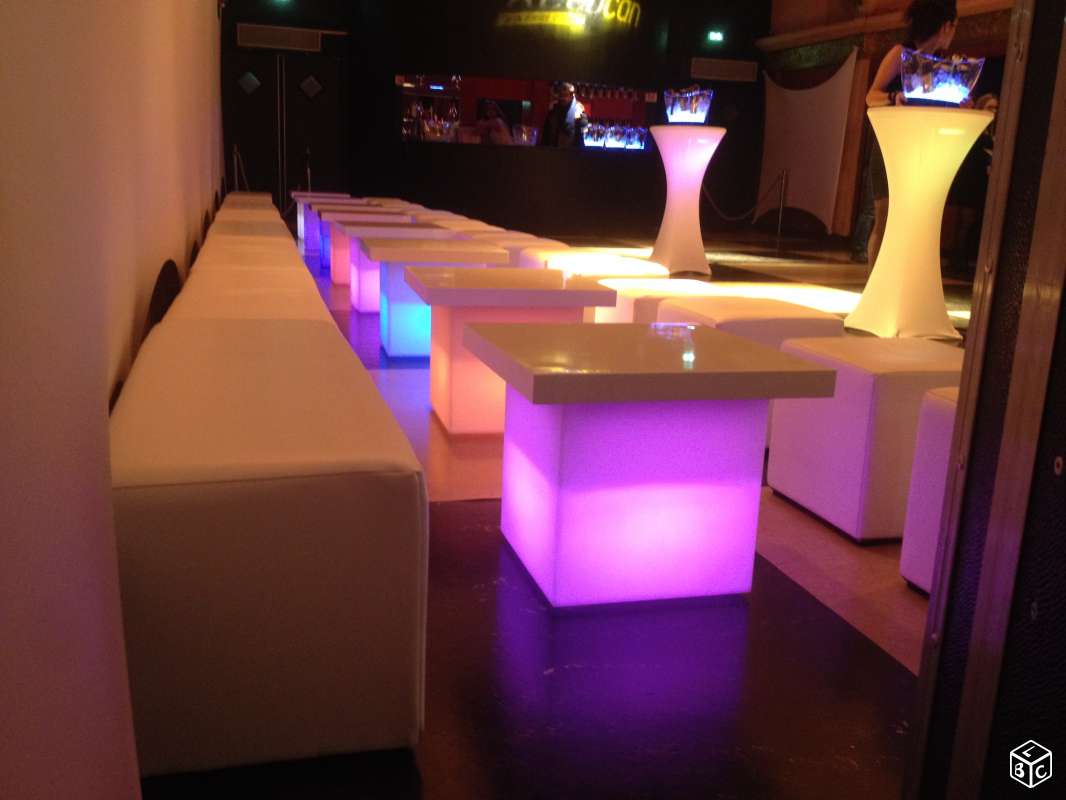 Table basse lumineuse à la location à Paris (75)