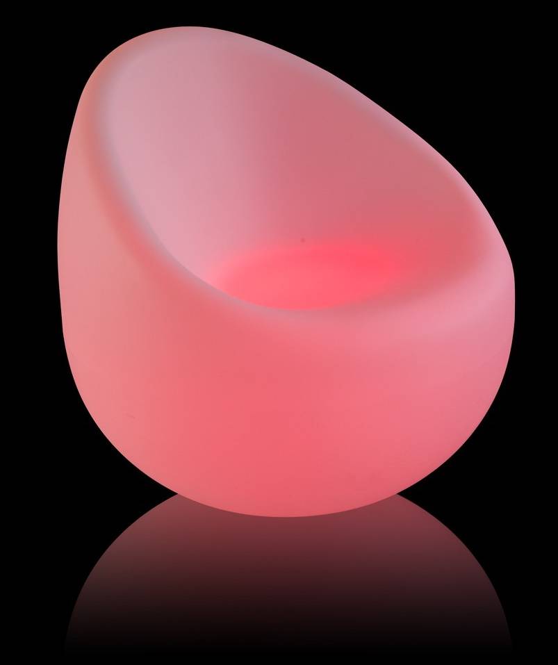 Louer un fauteuil lumineux pour soirée prestigieuse à Paris