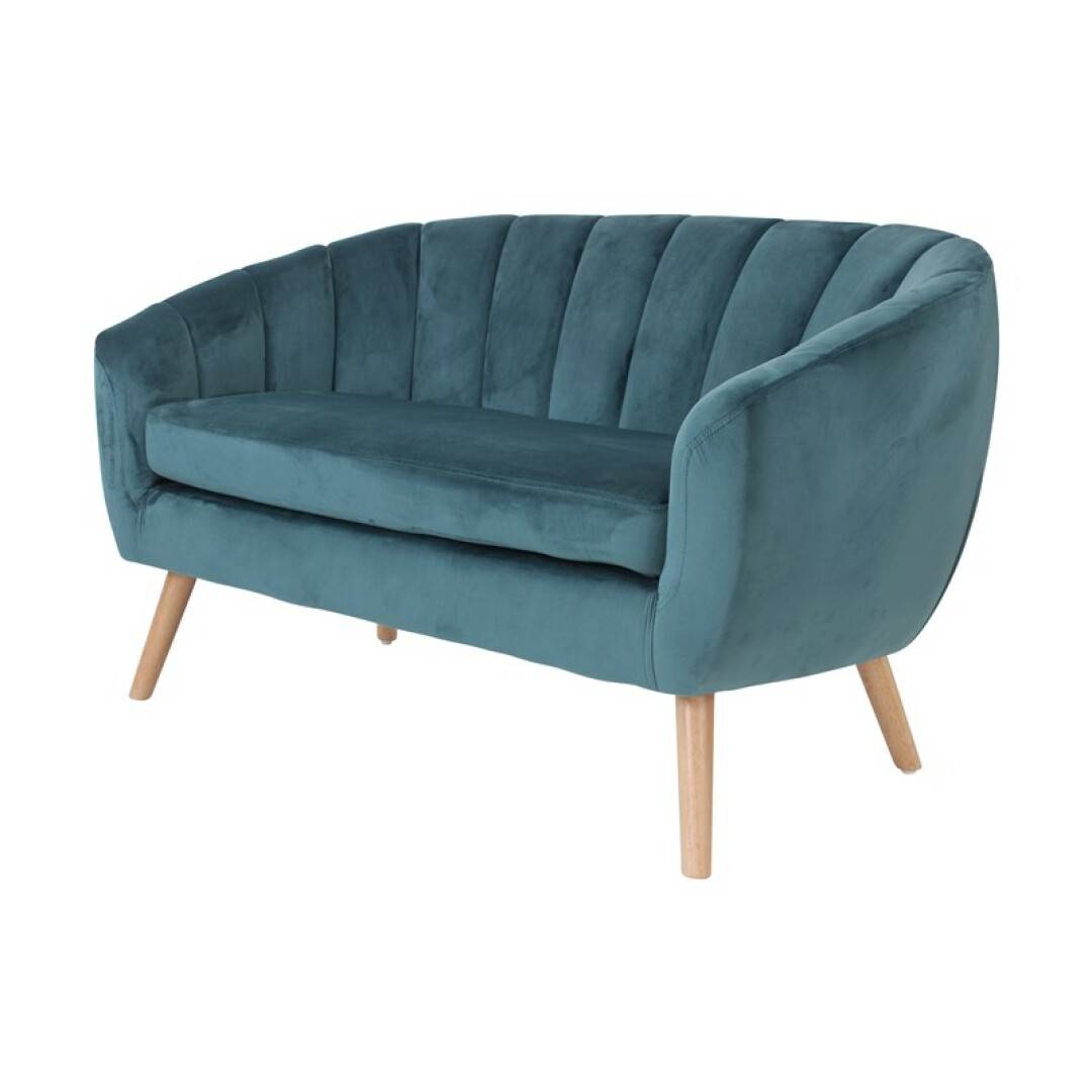Louer un canapé Victoria en velours bleu à Paris