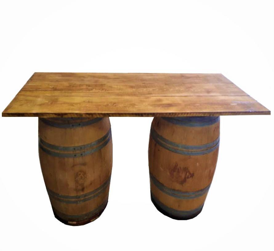 Location de table haute tonneaux à vin en Ile de France