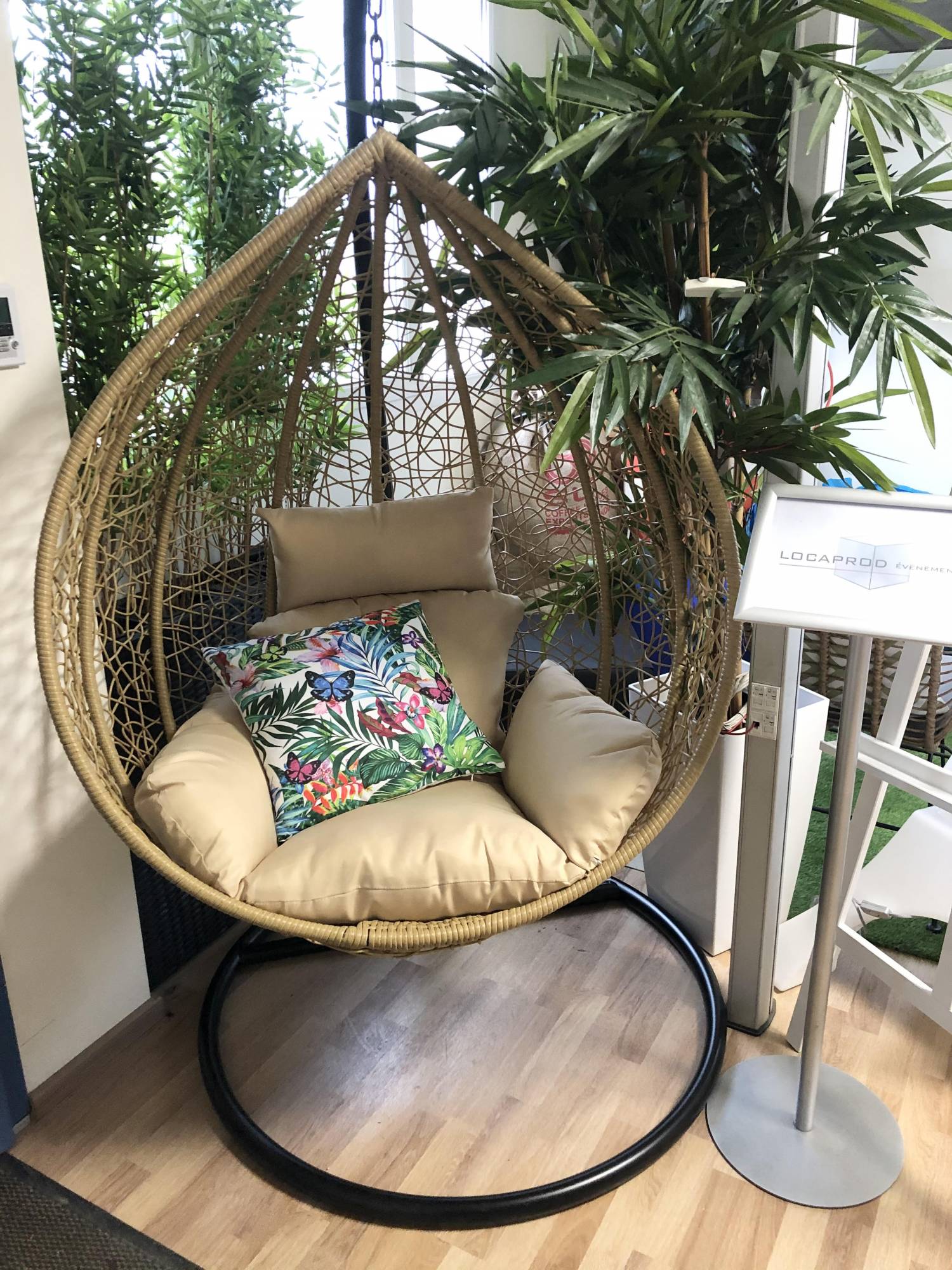 Location de fauteuil suspendu naturel à Paris