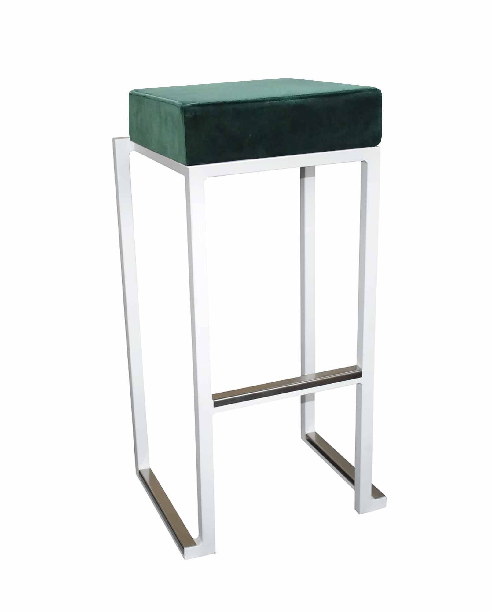 Louer des tabourets Kubo avec assise verte pour évènement professionnel dans le Val de Marne