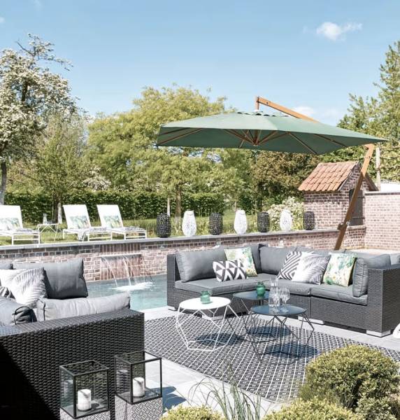 Louer une table basse contemporaine pour une soirée professionnelle en région parisienne