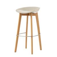 Location de tabouret haut scandinave avec assise en tissu beige en région parisienne