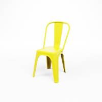 Louer des chaises Tolix jaunes en plastique en région parisienne