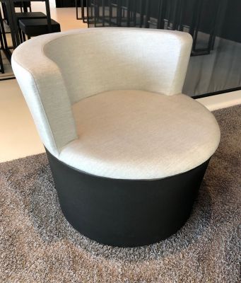 Location de Fauteuil CONIC Noir/Gris