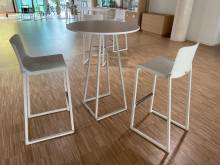 Location de Mange debout Rond LINEA Blanc pour colloque d'entreprise dans le 92