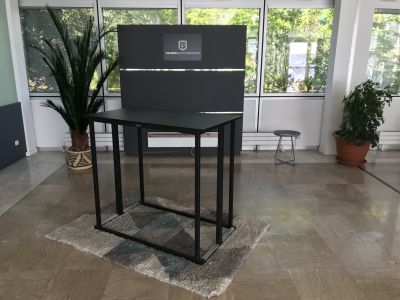 Ou louer des tables hautes noires pour événement privé en île de France?