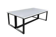 Louer une table basse de grande dimension pour salon professionnel à Paris 