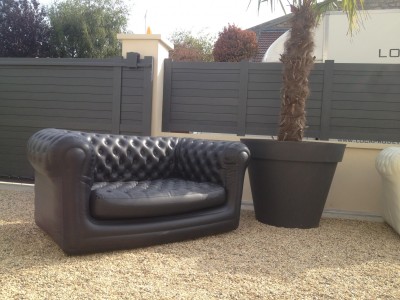 Location de canapé Blofield chesterfield gonflable en région Parisienne