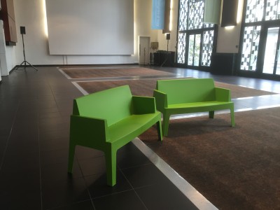 Location de canapé vert mexico à Paris