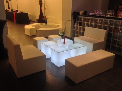 Location de table basse lumineuse en Région parisienne