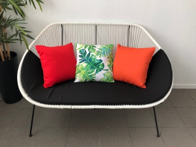 Louer des coussins orange unis en région parisienne