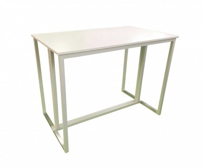 Location de table buffet blanche pour traiteur lors d'un événement en région île de France