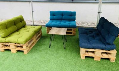 Location à prix abordable de canapés en bois pour soirée professionnelle dans le Val D'Oise