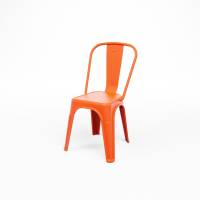 Louer des chaises Tolix orange empilables en plastique à Paris
