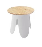 Table basse blanche Tulipe avec plateau bois à louer pour réception à Paris