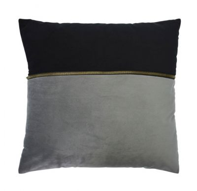 Louer des coussins en velours pour une réception en Ile de France