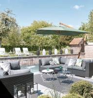 Louer une table basse contemporaine pour une soirée professionnelle en région parisienne